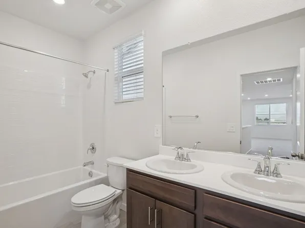 1525 McIntyre St, Galt, CA 95632