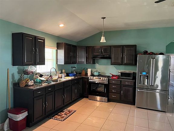 4th image of 411 County Road 4284