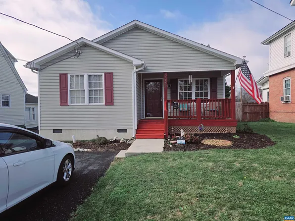 235 N Bath Ave, Waynesboro, VA 22980
