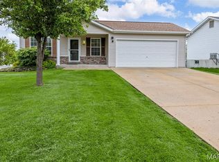 822 Trojan Cir, Troy, MO 63379