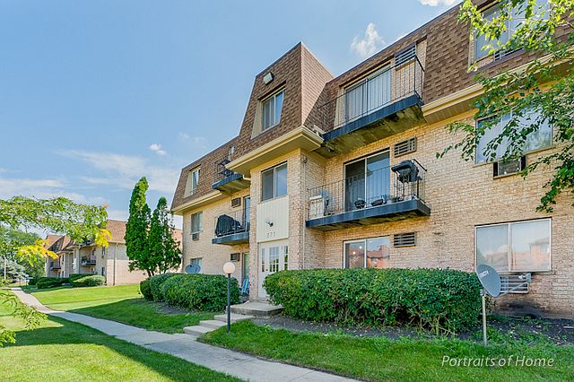 1st image of 277 Shorewood Dr