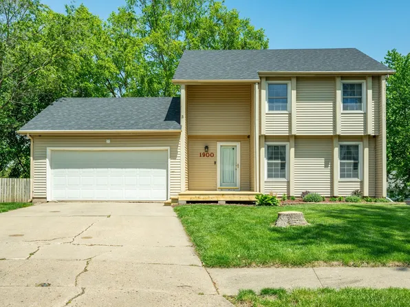 1900 Juniper Ct, Des Moines, IA 50320