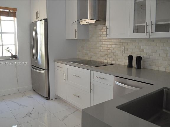 3rd image of 5620 NW 114th Path APT 211