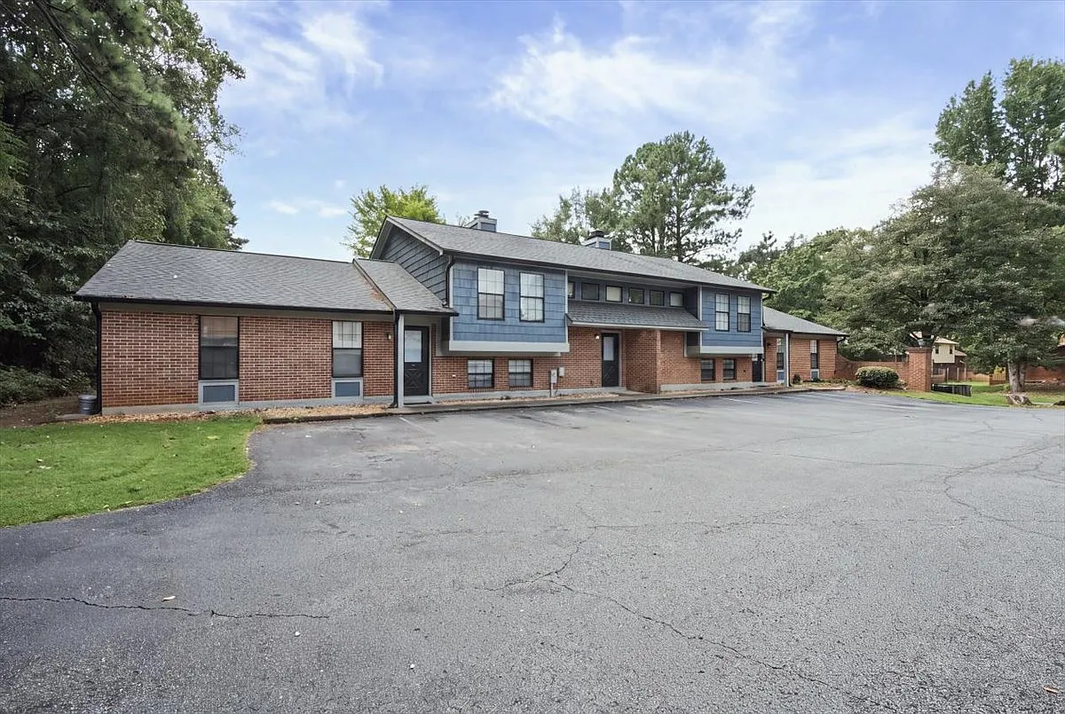 1205 Natchez Trce Southwest - B — Photo 2