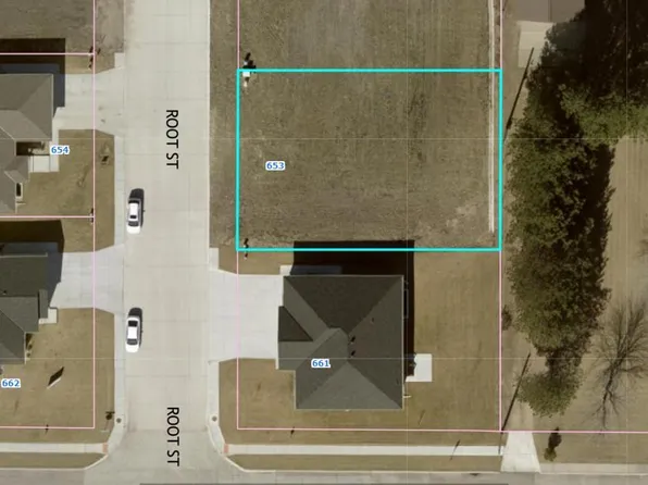 653 Root St, Grand Island, NE 68801