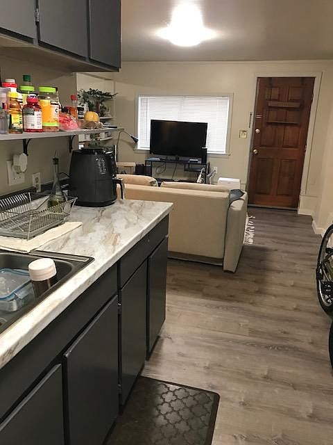 1st image of 2601 35th Ave #2