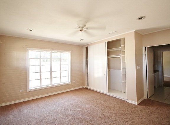 2nd image of 601 W Jackson Ave