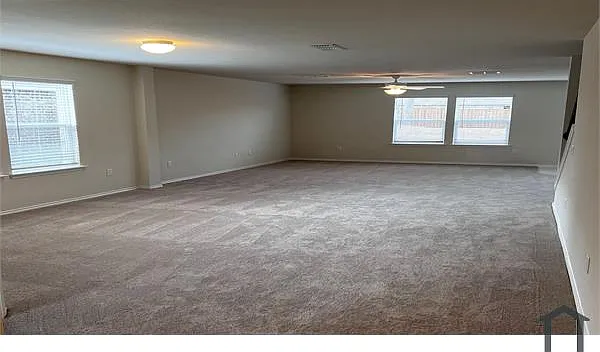 5 bed, 2749 sqft, $3,400 — Photo 3