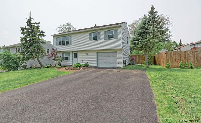 2nd image of 6 ROSEMARY DR #E