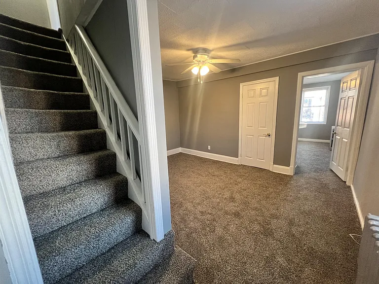 3243 Elliott St — Photo 5