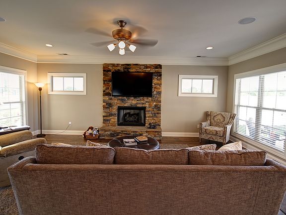 5th image of 2714 Cason Ln