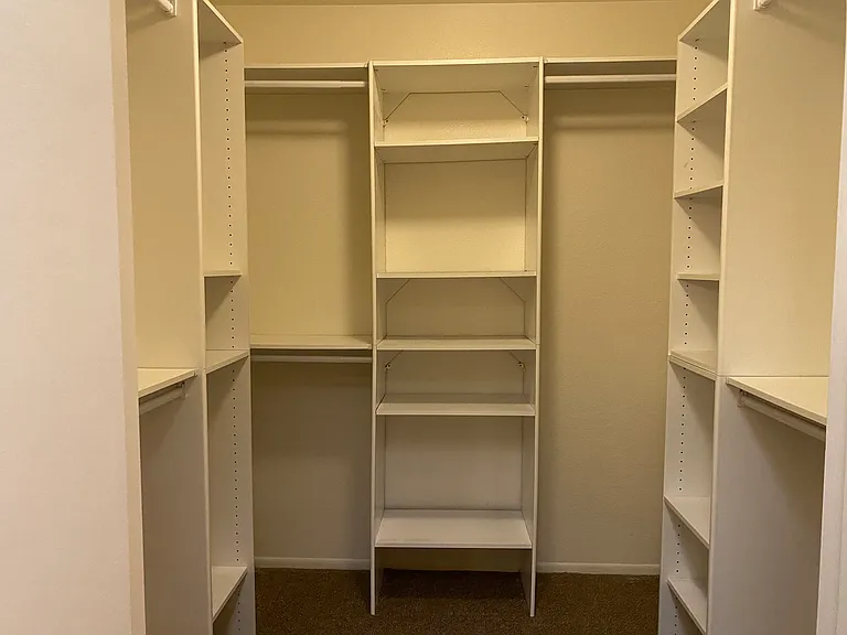 2909 W Sierra St — Photo 17