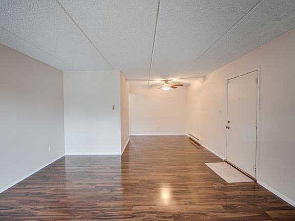 3rd image of 611 N Briar Hill Ln APT 1