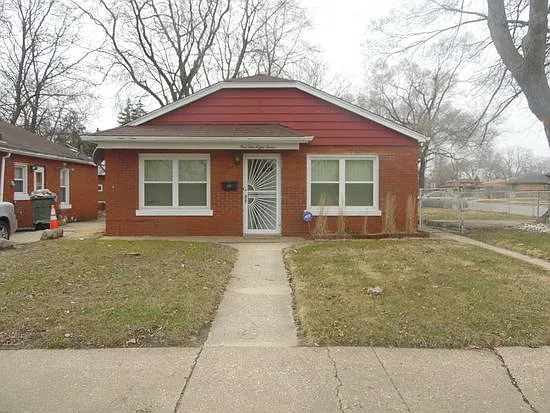 14812 Evans Ave photo 1