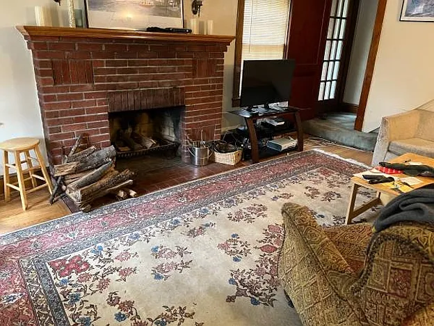 5 bed, 1787 sqft, $1,064 — Photo 3