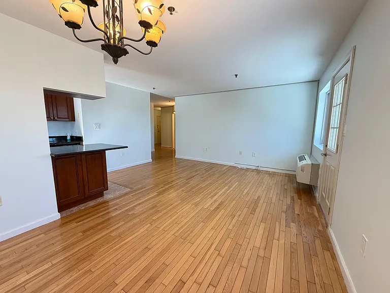 10 Palisade Ave #2C — Photo 7