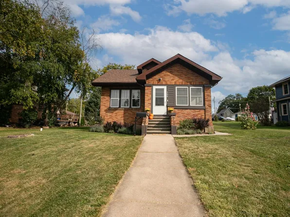 306 E Division St, Dodgeville, WI 53533