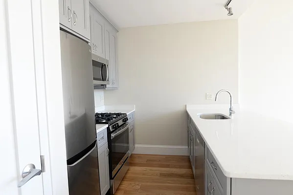 Rented by Residents Team | media 13