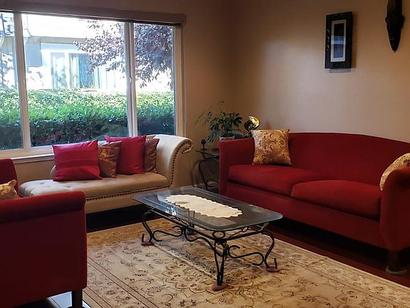 5th image of 10009 Dove Oak Ct