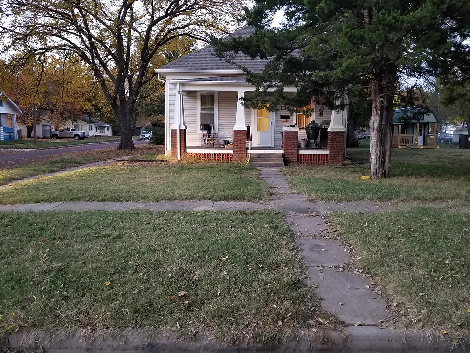 134 SW 4th St