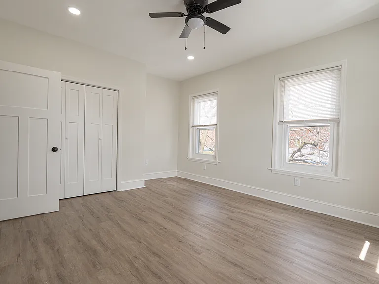 51 W Fairview St — Photo 12