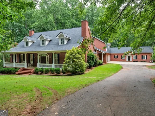 222 Newton Dr, Forsyth, GA 31029