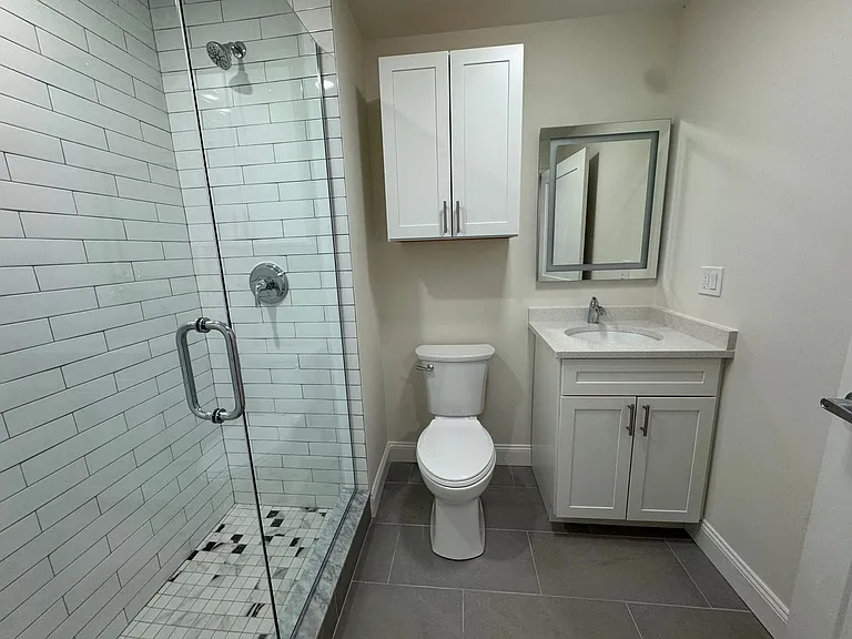 8 Avon St — Photo 15