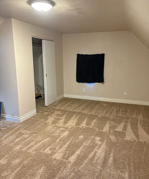 1718 Walnut St — Photo 4