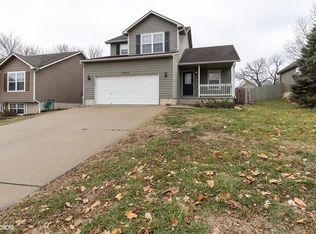 13735 Lawrence St, Bonner Springs, KS 66012
