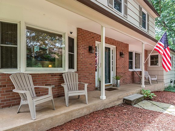 5th image of 7 Ramblewood Dr