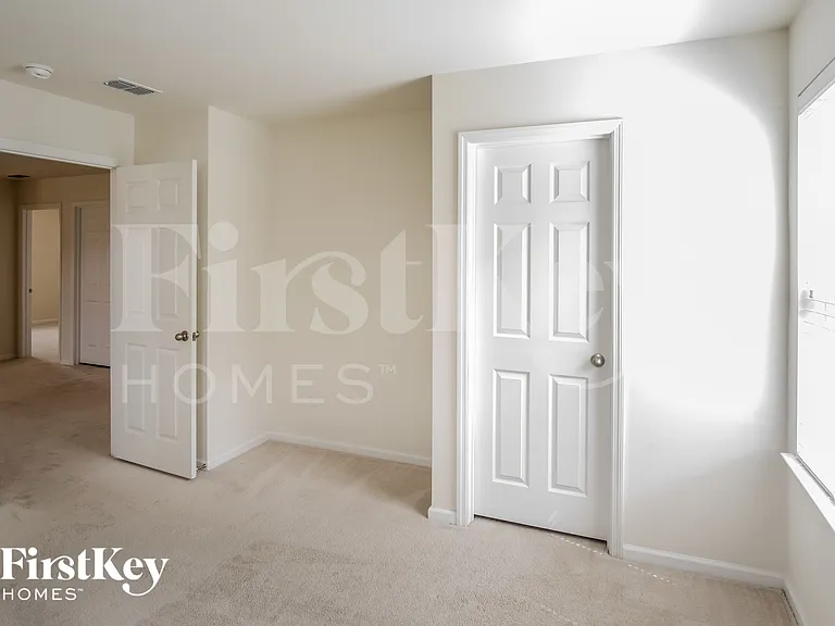 318 Beachgrass Ln — Photo 11