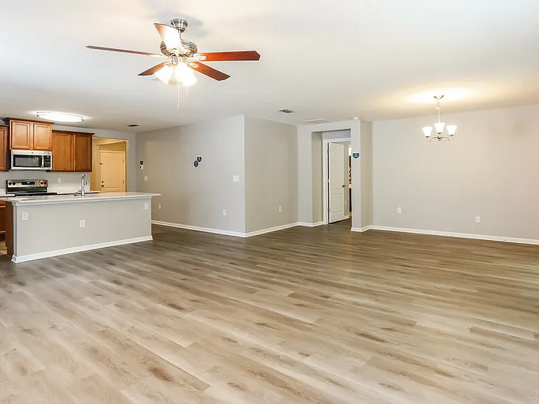 3703 Summit Oaks Dr — Photo 4
