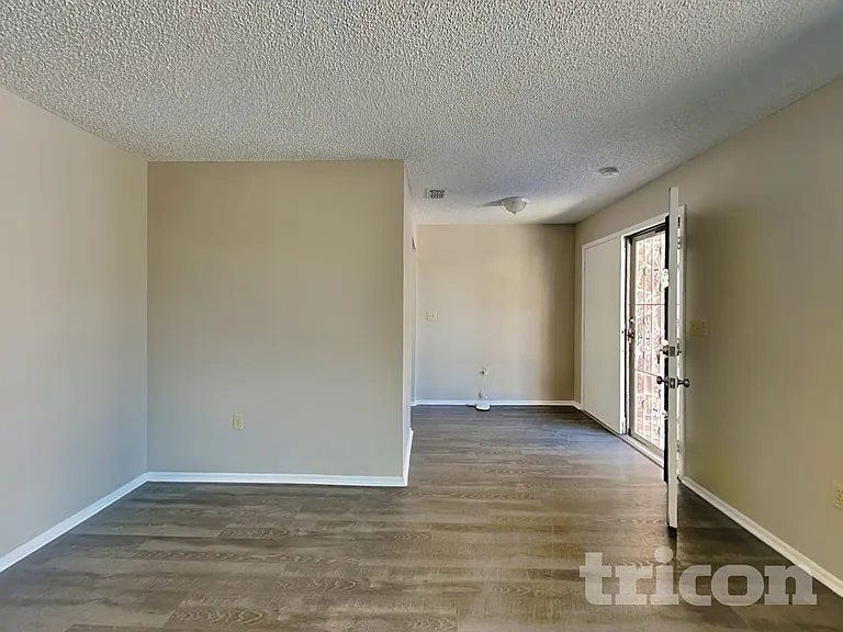 13410 Shadberry Ln — Photo 2