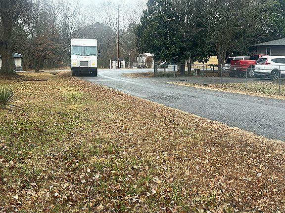 4th image of 7698 Otts Cir