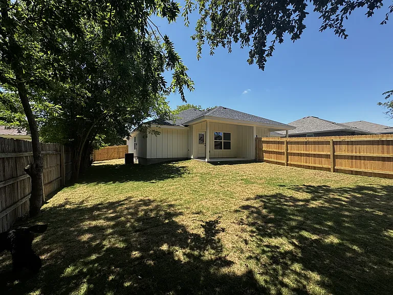 209 Elbert Ln #B — Photo 46