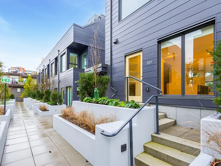 581 W 26th Ave — Photo 26