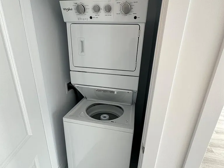 460 Dundas St E #715 — Photo 10