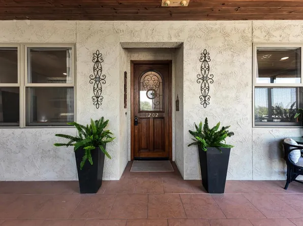 521-1202 Guadalupe St, Kerrville, TX 78028