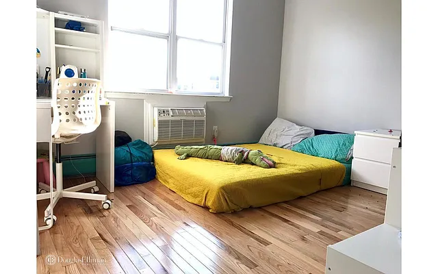 Rented by Douglas Elliman | media 13