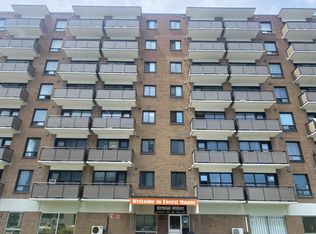 370 Forest St, Ottawa, ON K2B 8B3