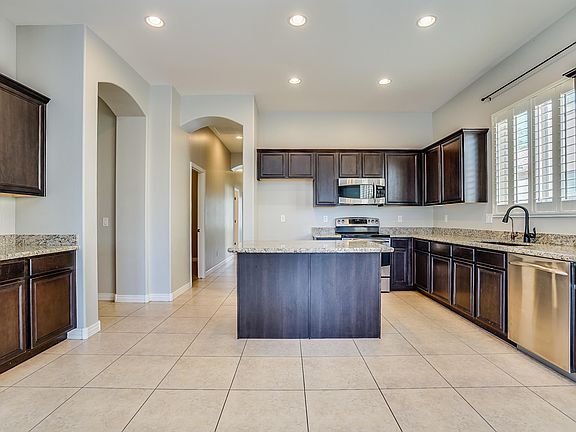 3rd image of 2177 E Indian Wells Dr