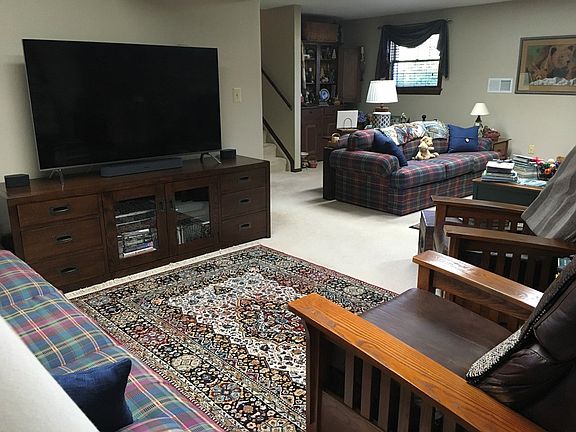 4th image of 2510 Foxhaven Dr