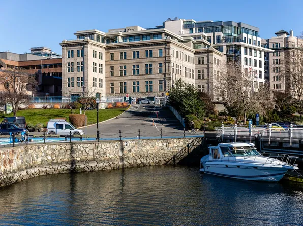 521 Courtney St #409, Victoria, BC V8W 1B6