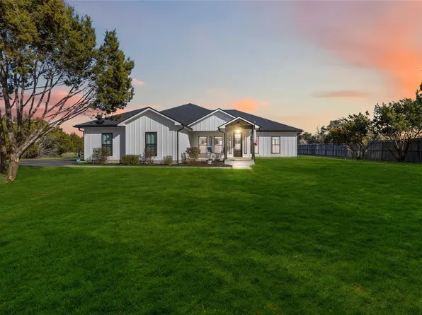 310 Lets Roll Dr, Fischer, TX 78623