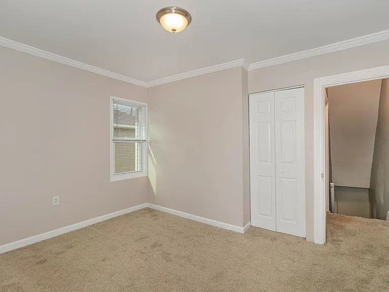 668 Main St — Photo 19