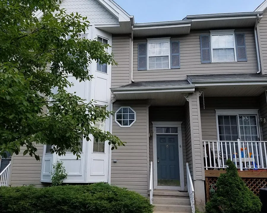 6 Clearbrook Ln