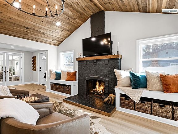 5th image of W145 Hilltop ROAD