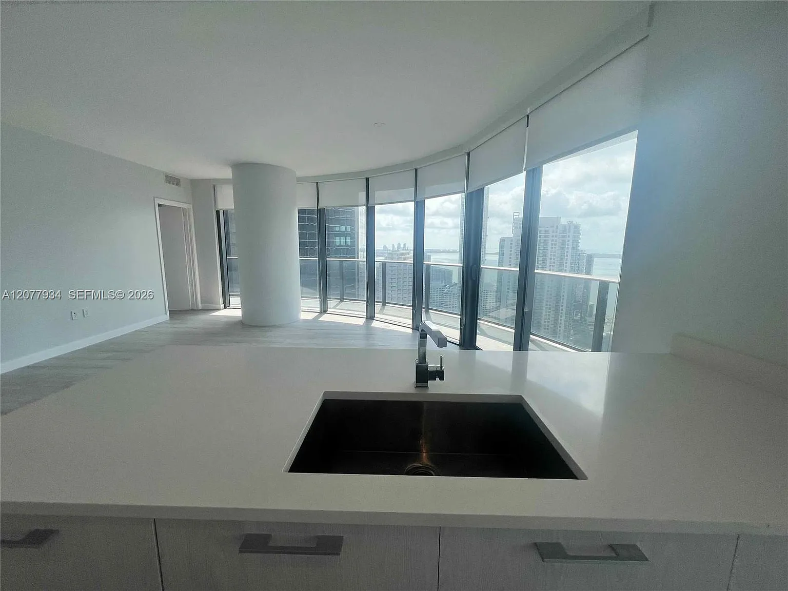 Brickell Heights East Con — Photo 2
