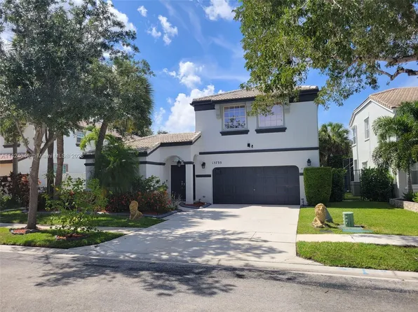 15735 NW 11th St, Pembroke Pines, FL 33028