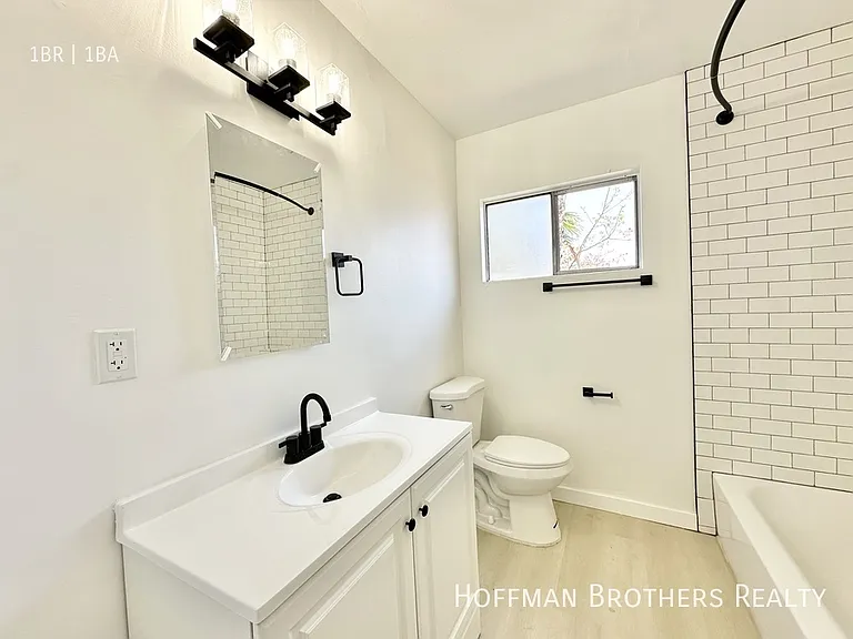 243 S Carondelet St #6 — Photo 7